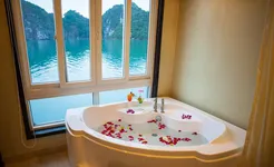 Dragon Legend Cruise - bathroom