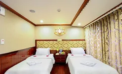 Oriental Sails Cruise twin