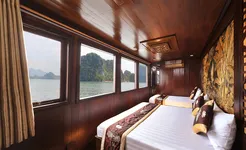 Renea Cruise - Deluxe connecting