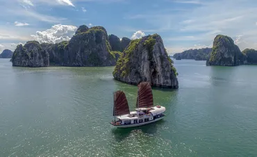 Prince Cruise - Bai Tu Long Bay 2 Days 1 Night