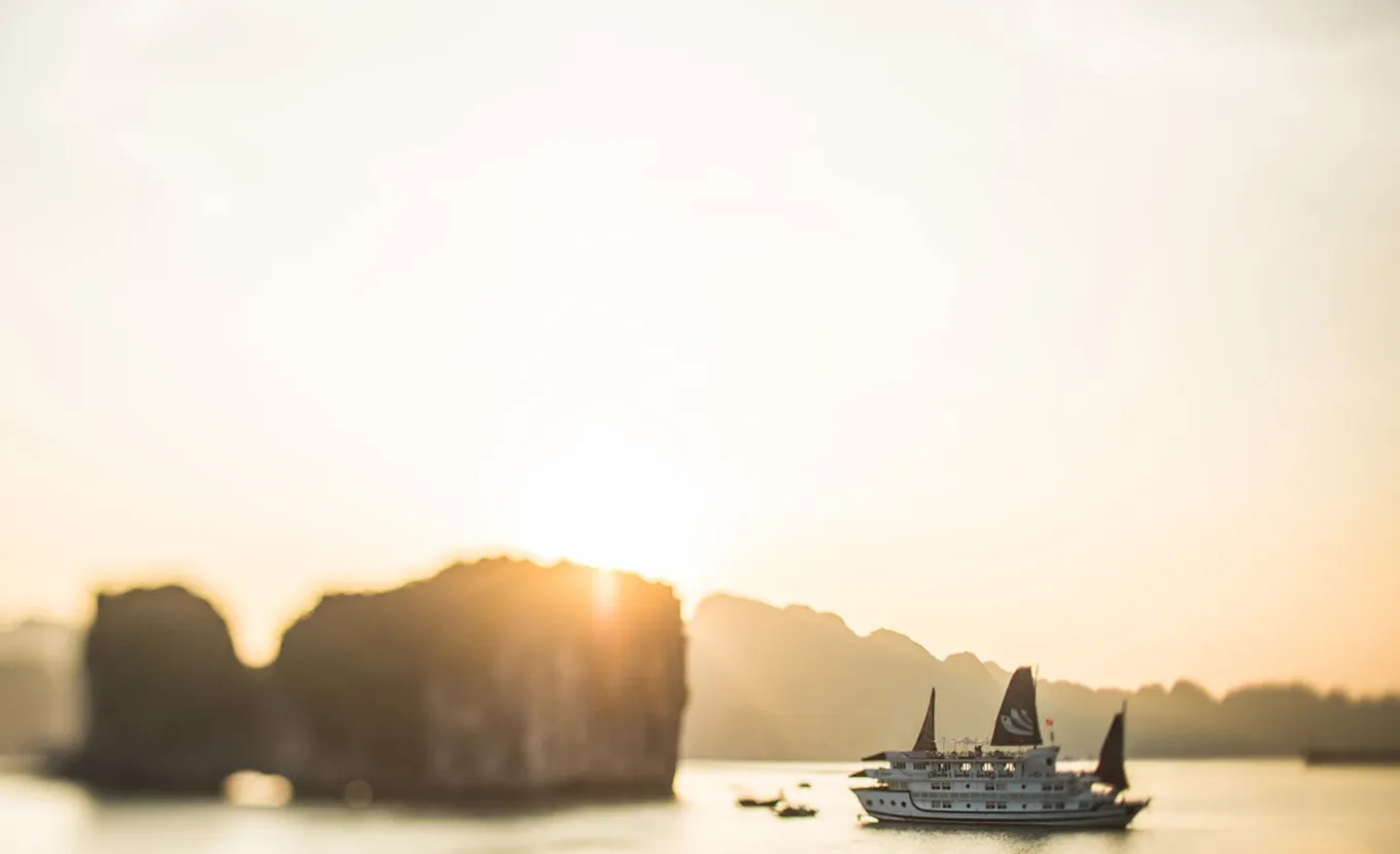 Bhaya Classic Cruzeiro - Baía De Halong 2 Dias 1 Noite