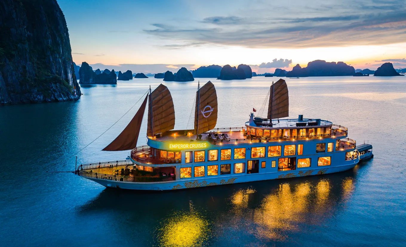 Emperor Kreuzfahrt - Halong Bay 2 Tage 1 Nacht