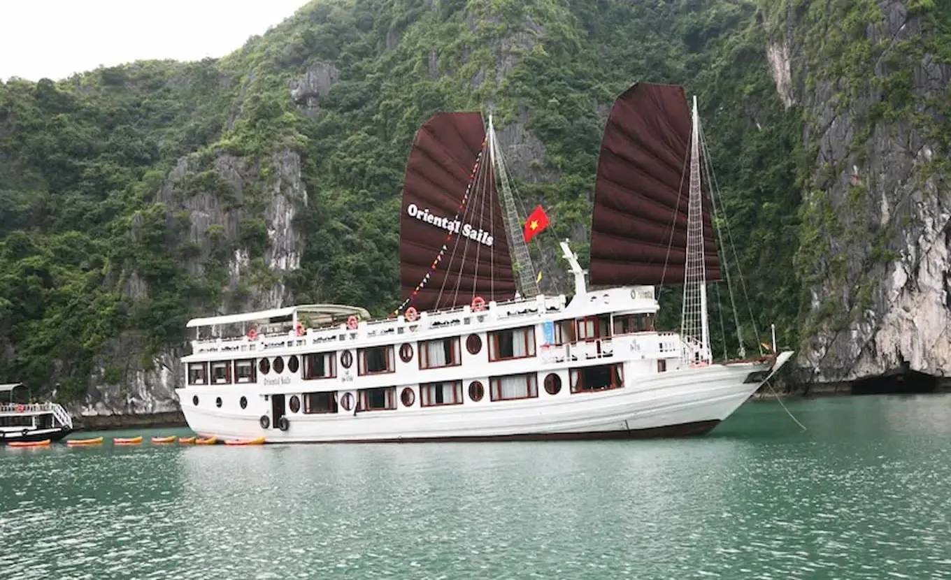 Oriental Sails - Bahía Halong 2 Días 1 Noche